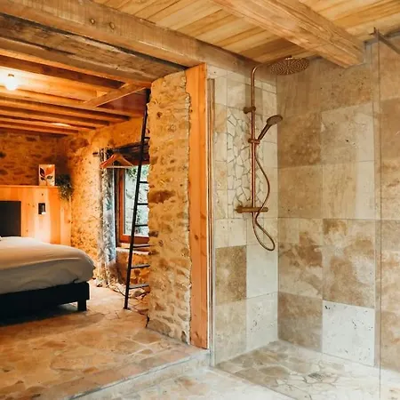 La Cachette, Espace Insolite